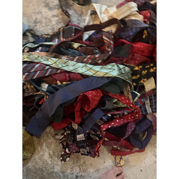 Huge 100+ Mens Designer Neck Tie Lot – Silk & Novelty Mix - Picture 4 of 16
